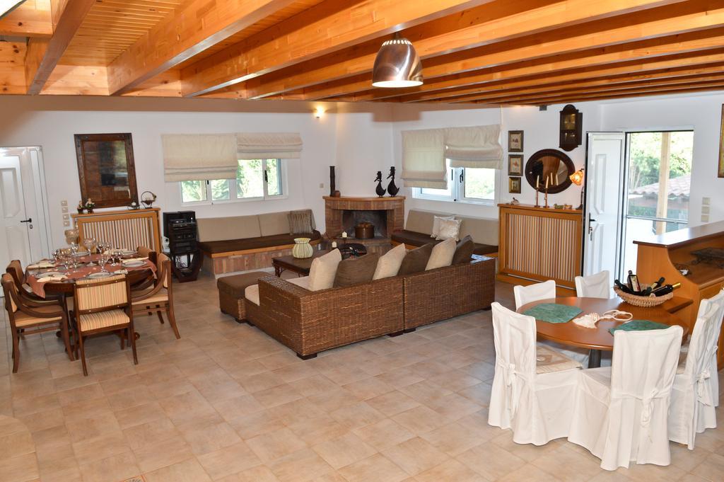 Dimeon Villa Kato Achaḯa Ruang foto